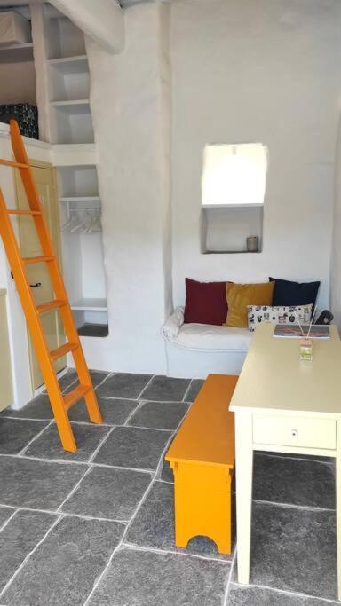 Appartement Hidden Gem - Sifnos, Kastro. à Kástron Extérieur photo