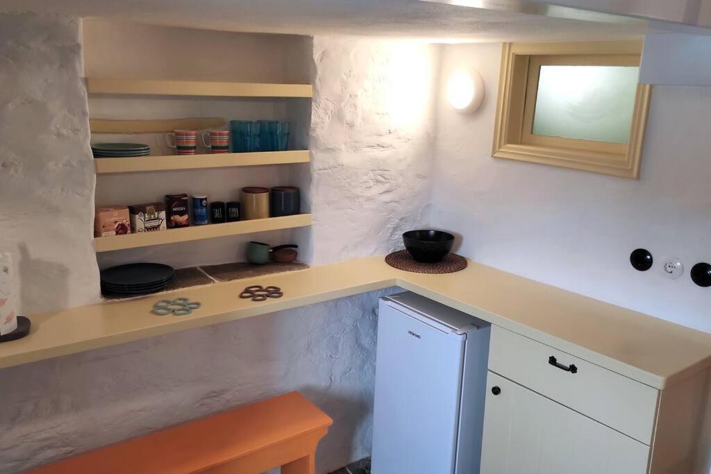 Appartement Hidden Gem - Sifnos, Kastro. à Kástron Extérieur photo